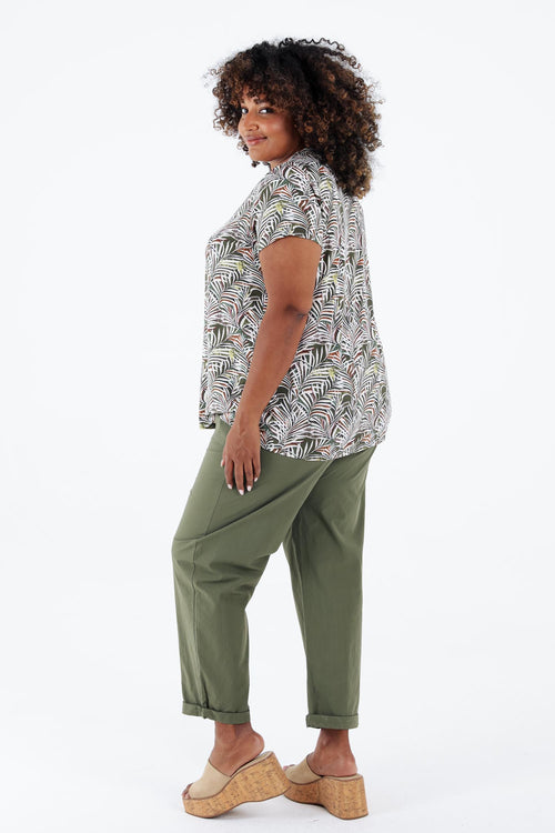 Khaki / 46-Paprika-1