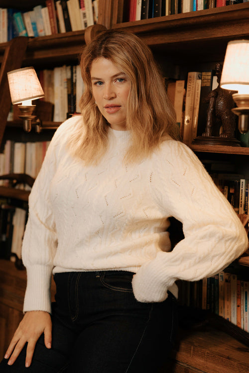 Uni Pullover mit Zopfmuster und Perlen-Paprika-1