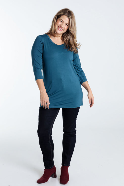 Einfaches, einfarbiges Viskose-T-Shirt-Paprika-8