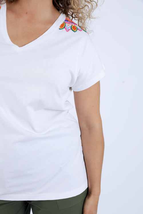 Einfarbiges Baumwoll-T-Shirt mit Mandala aus Perlen-Paprika-5