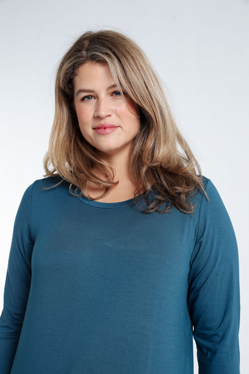 Einfaches, einfarbiges Viskose-T-Shirt-Paprika-4