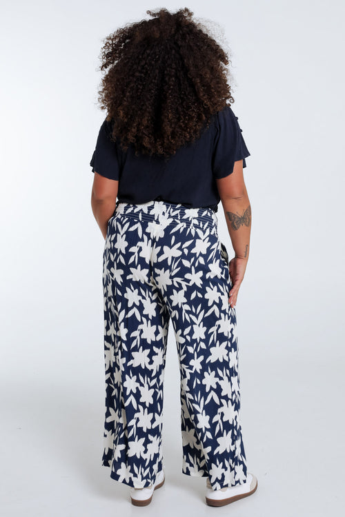 Marine / 46-Paprika-1