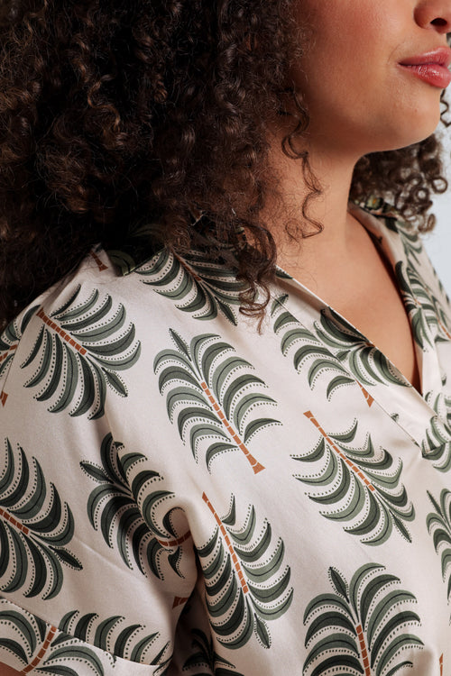 Bluse aus bedruckter Viskose mit Palmenmuster-Paprika-4