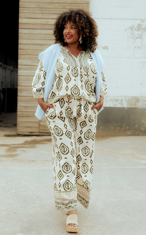 Khaki / 46-Paprika-1