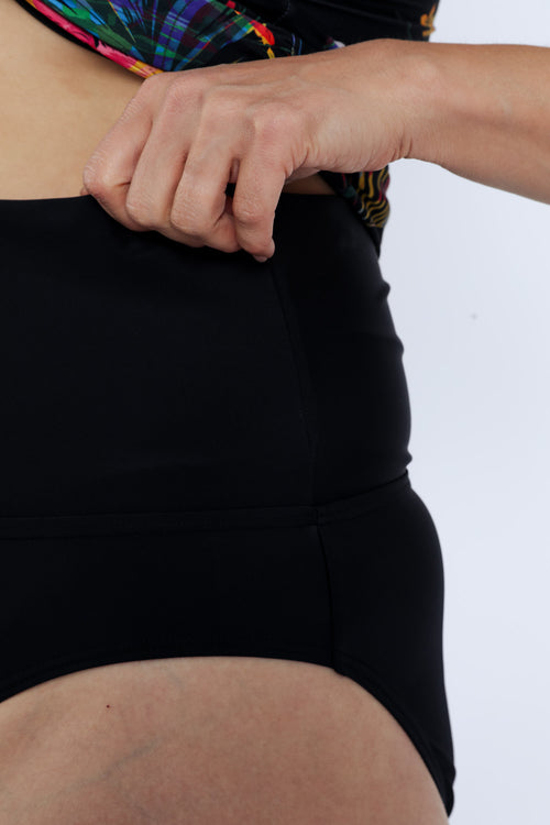 Schwarz / 46-Paprika-1