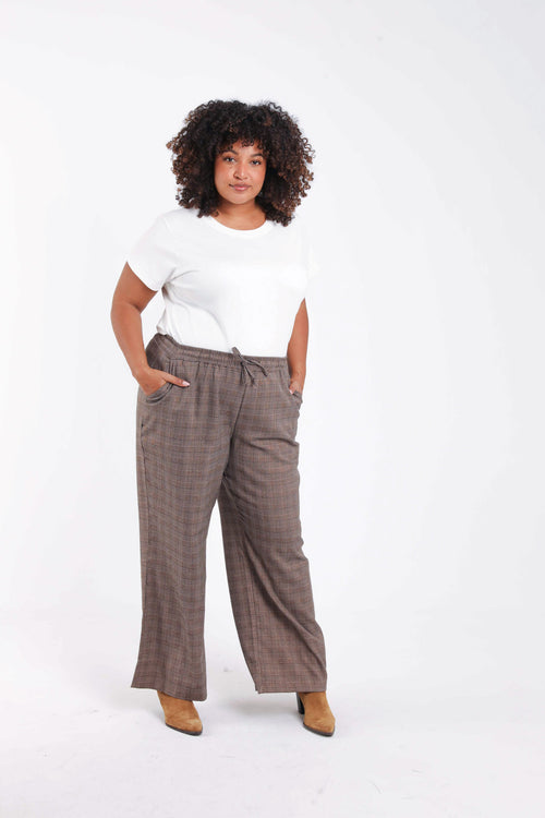 Marron / 46-Paprika-1