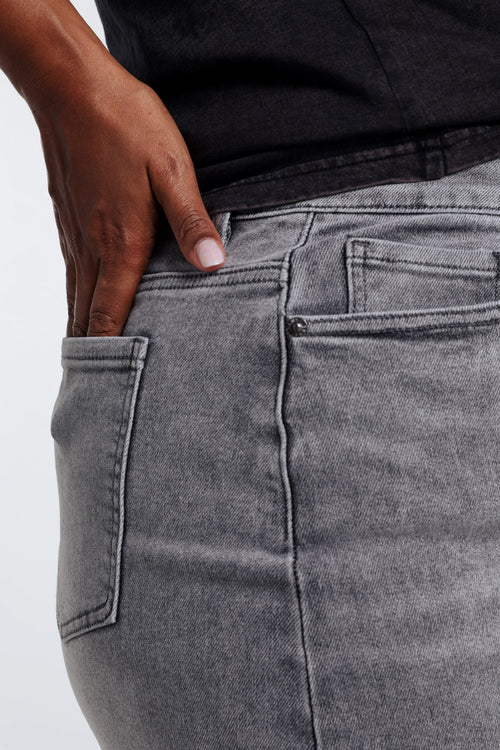 Halblanger, unifarbener Rock mit Schlitz vorne und 5 Taschen-Paprika-6