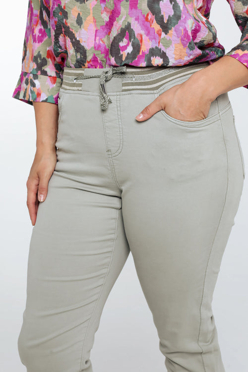 Khaki / 40-Paprika-3