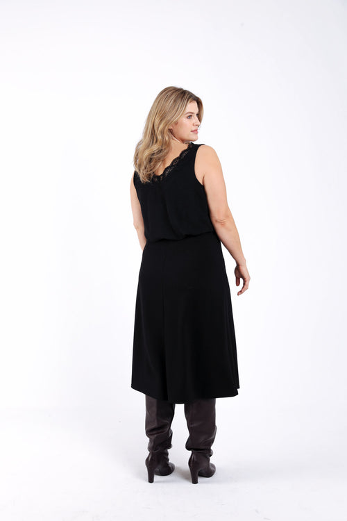 Schwarz / 46-Paprika-1