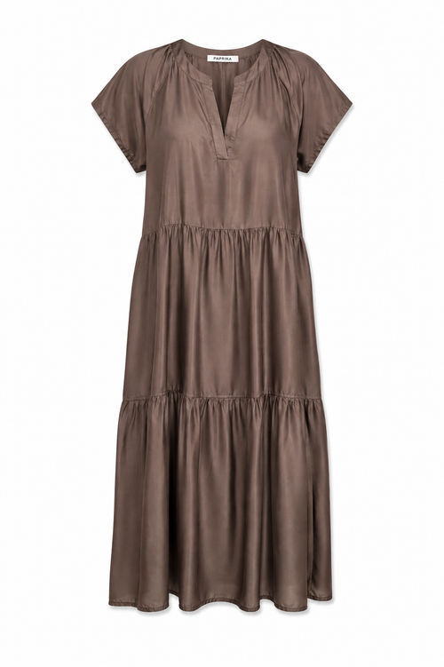 Einfarbiges langes Kleid mit Volants-Paprika-1