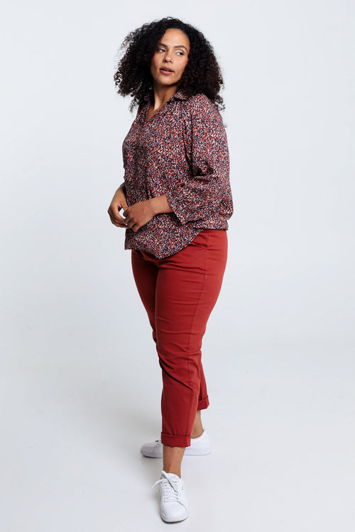 Viskosebluse mit Tierfellmuster-Paprika-7