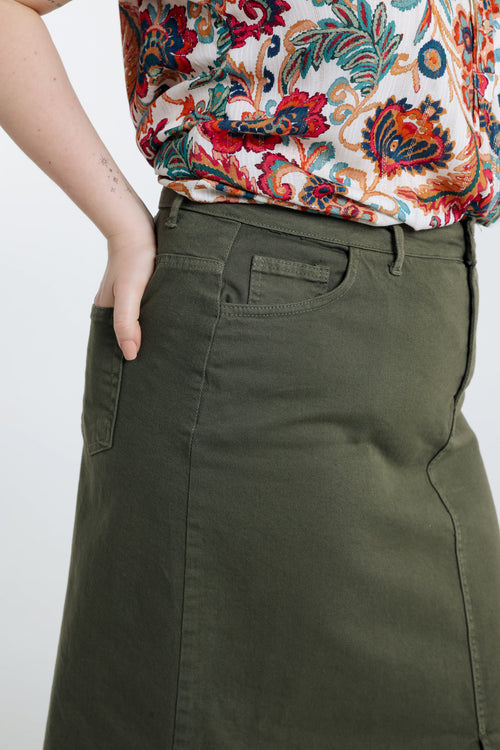 Halblanger, unifarbener Rock mit Schlitz vorne-Paprika-6