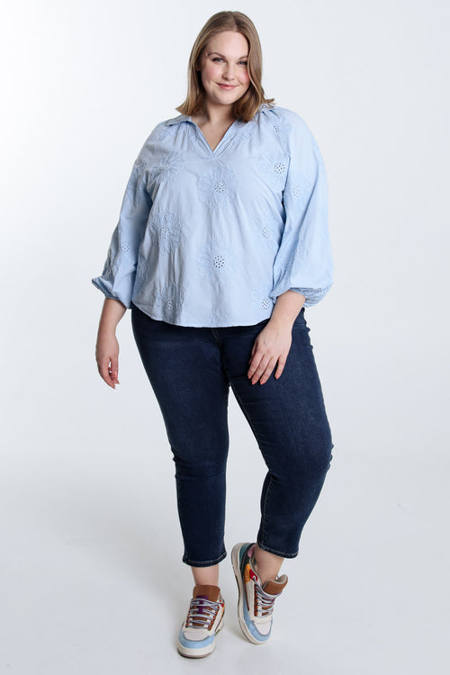 Bluse aus einfarbiger Baumwolle mit Stickereiblumen-Paprika-7