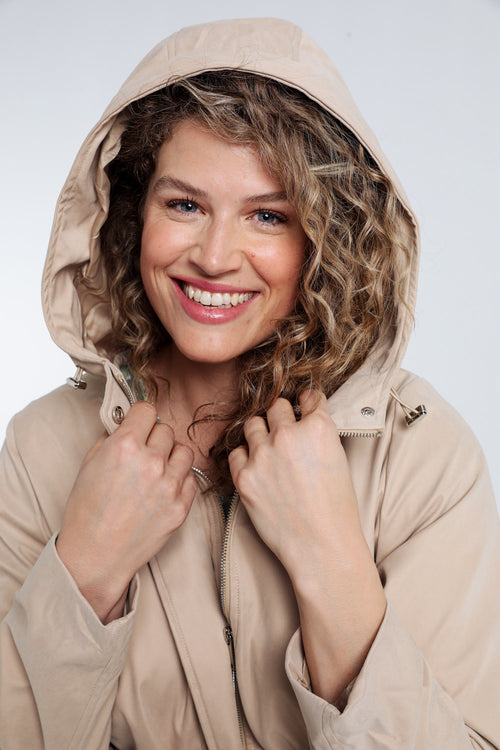 Einfarbiger, mittellanger Trenchcoat mit Kapuze-Paprika-6