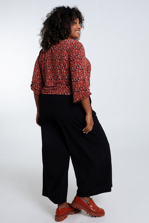 Schwarz / 46-Paprika-1