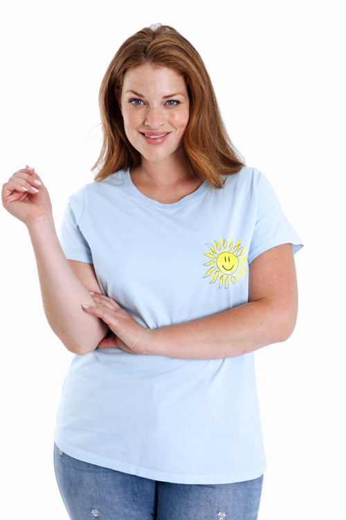 Ein einfarbiges Baumwoll-T-Shirt mit Sonnenprint-Paprika-2