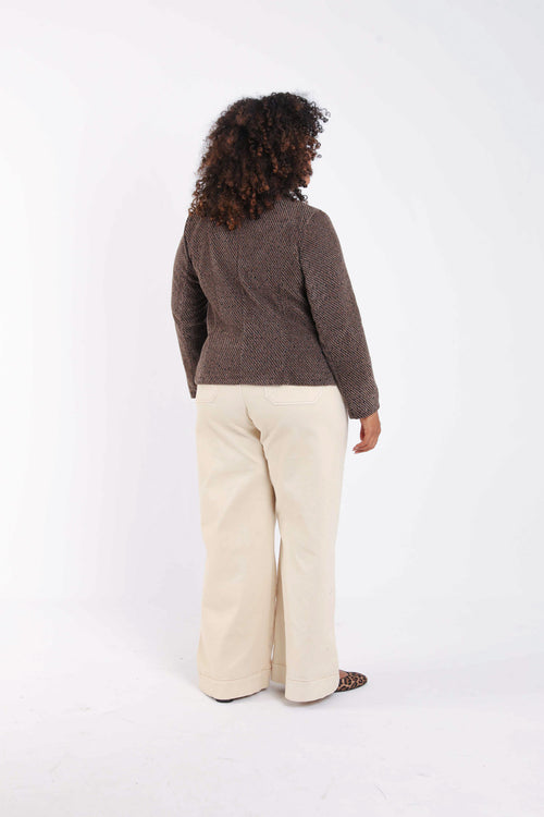 Marron / 46-Paprika-1