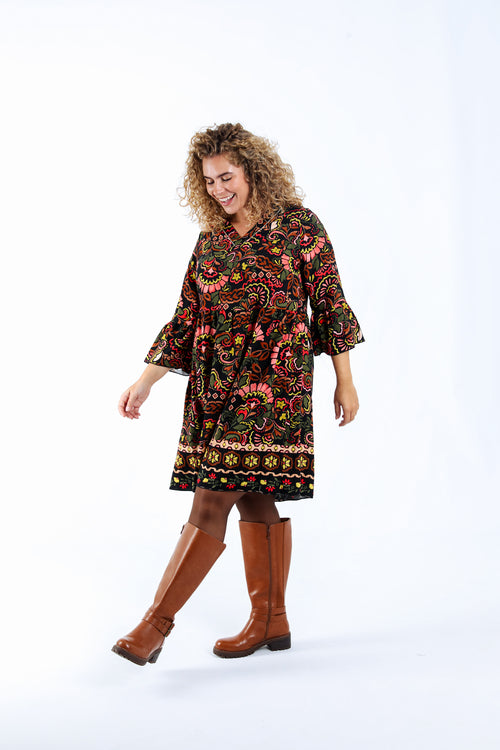 Kurzes Kleid aus bedrucktem Viskosestoff im Folklore-Stil-Paprika-7