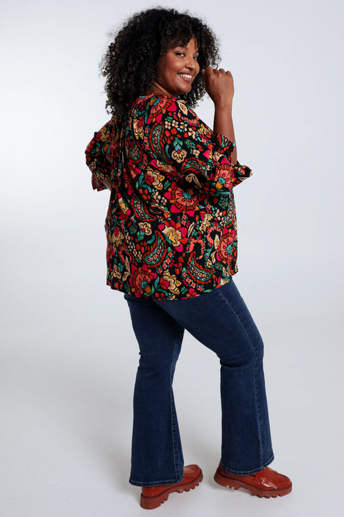 Schwarz / 46-Paprika-1