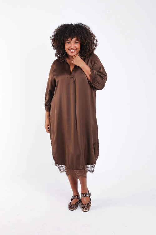 Marron / 46-Paprika-1