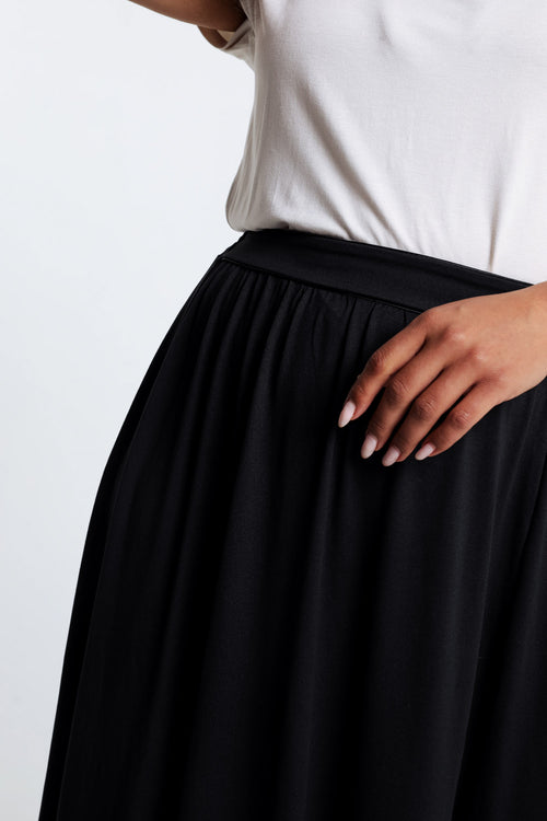 Halblanger, unifarbener Rock mit Schlitz-Paprika-6