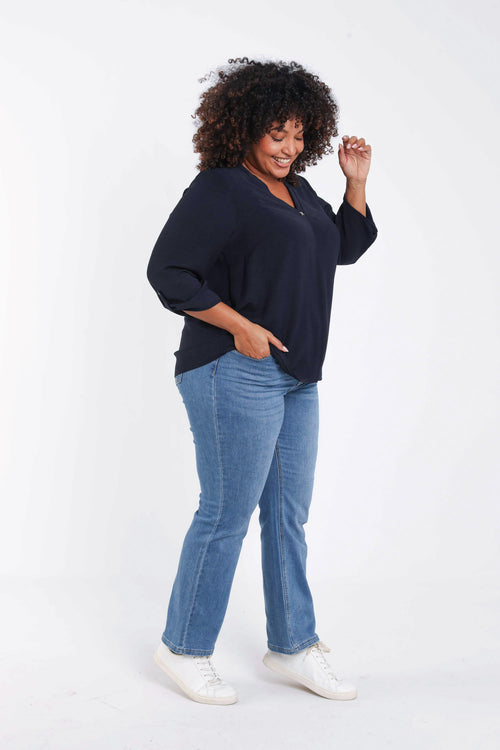 Uni-Bluse mit Schmuckdetail-Paprika-8