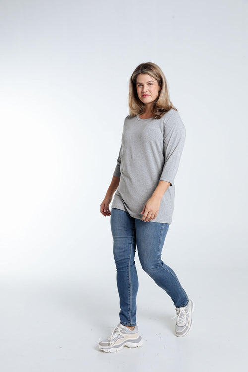 Einfaches, einfarbiges Viskose-T-Shirt-Paprika-8