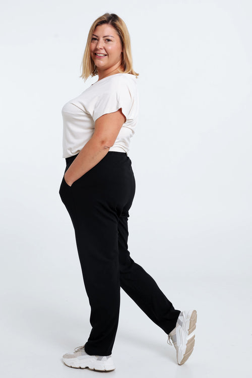 Schwarz / 46-Paprika-1