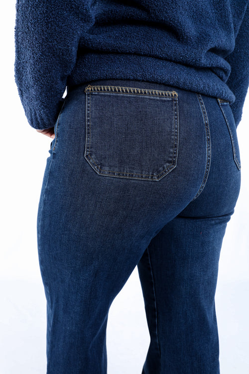 Jeans Elodie mit Taschen und Stickereidetail-Paprika-4