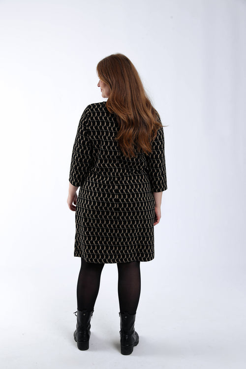 Schwarz / 46-Paprika-1