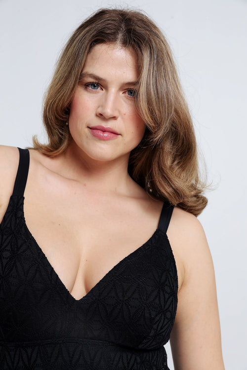 Kurzes Strandkleid aus Spitze mit eingearbeitetem Bikinihöschen-Paprika-4