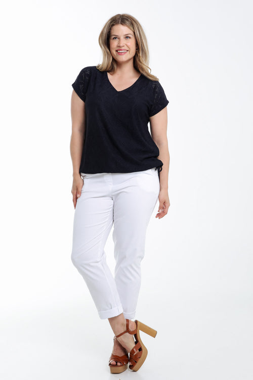 Unifarbenes Spitzen-T-Shirt mit Blumenmuster-Paprika-9