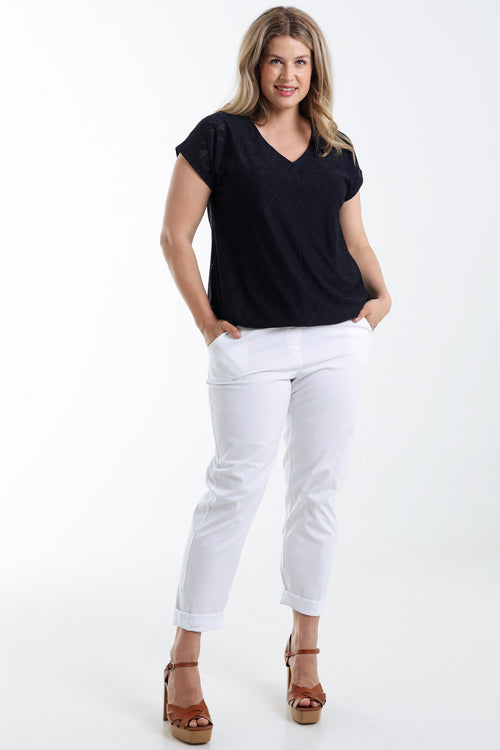 Unifarbenes Spitzen-T-Shirt mit Blumenmuster-Paprika-8