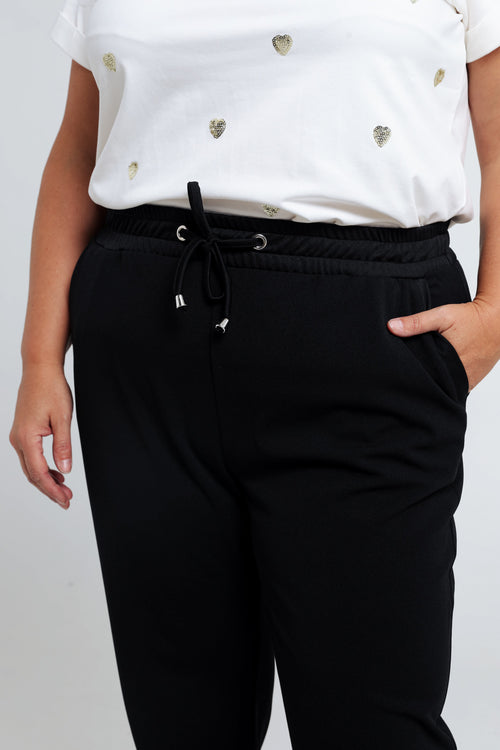 Schwarz / 46-Paprika-1