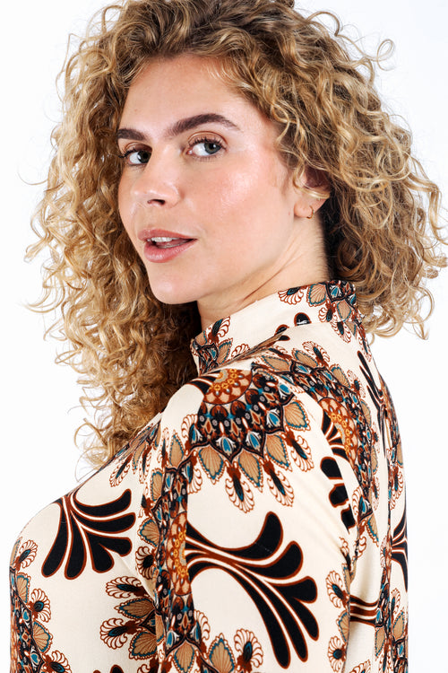 Kleid aus bedrucktem Viskosestoff-Paprika-4
