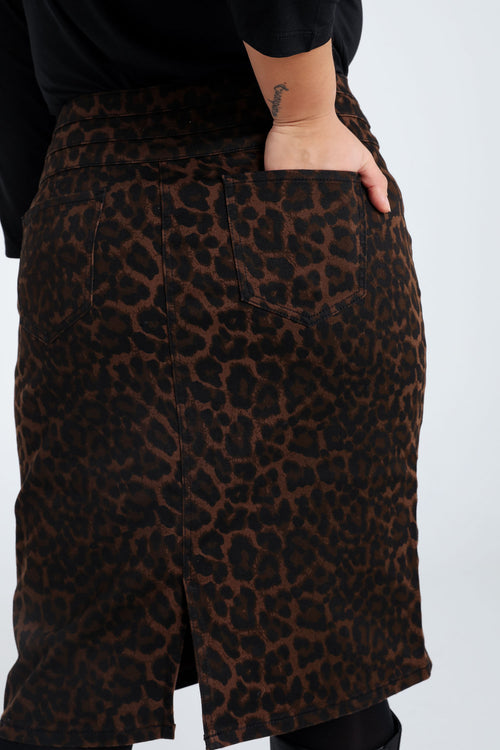 Kurzer, gerade geschnittener Rock mit Leopardenmuster-Paprika-6