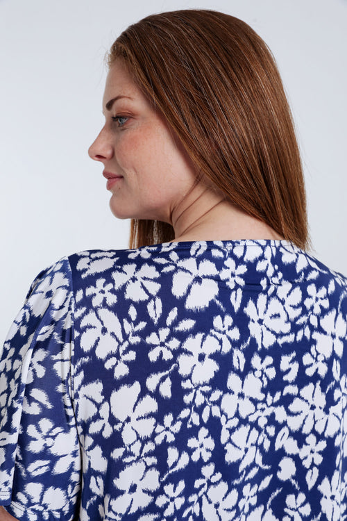 Blumenbedrucktes T-Shirt-Paprika-3