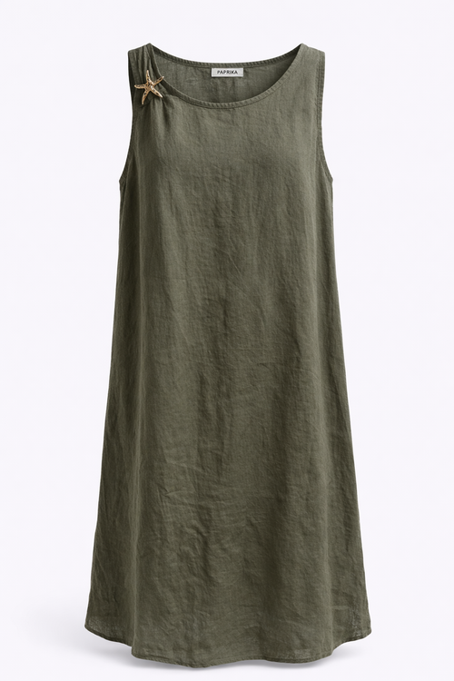 Langes, einfarbiges Leinenkleid mit Brosche-Paprika-1