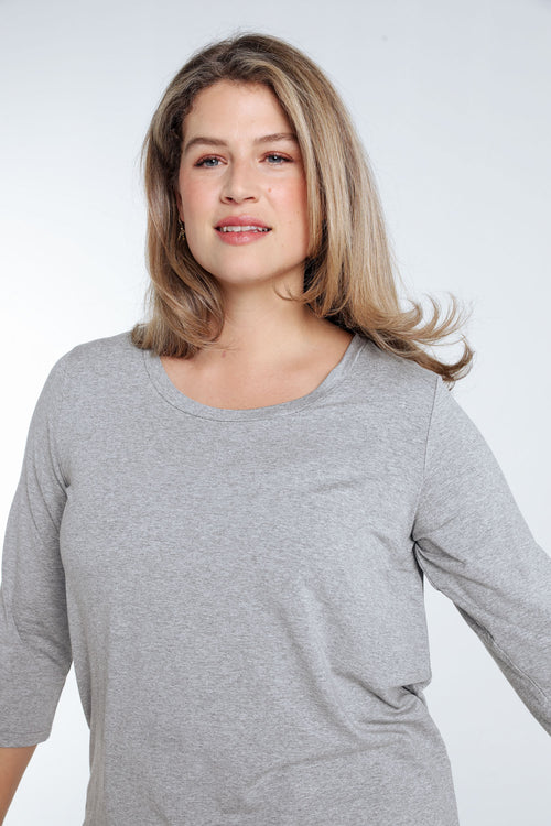 Einfaches, einfarbiges Viskose-T-Shirt-Paprika-6