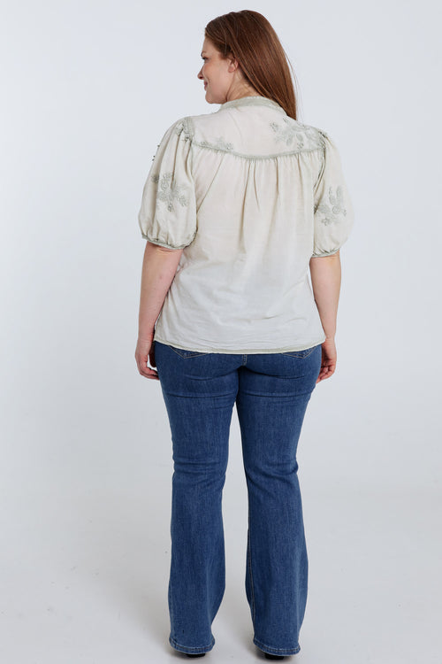 Baumwollbluse mit gestickten Blumen-Paprika-2
