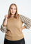 Unifarbener Pullover aus Viskose mit Rüschenkragen und bedruckten Ärmeln